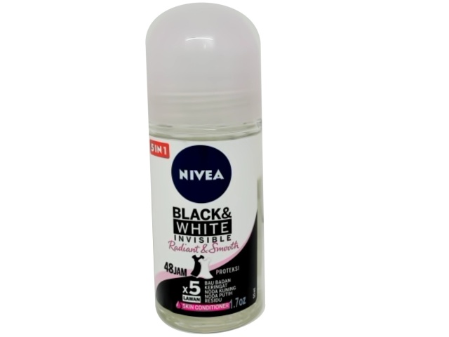 Roll On Deodorant Black & White Invisible Radiant & Smooth 50mL Nivea